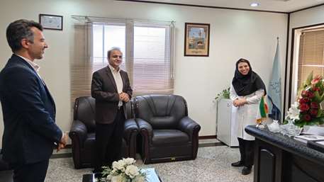  روز پزشک 1402 مدیر شبکه بهداشت گرمسار
